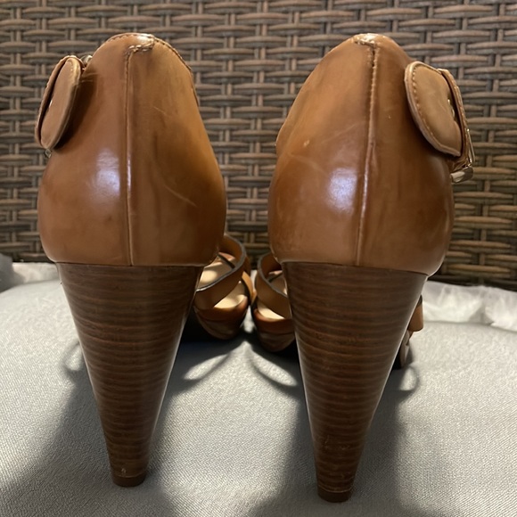 Cole Haan Womens Criss Cross Tan Leather Open Toe Grommet Sandals Heels Size 9.5 - Picture 4 of 15